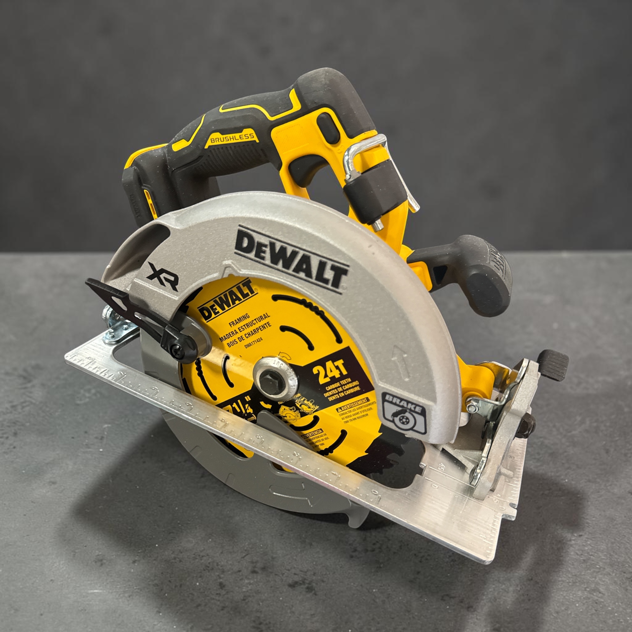 DeWalt 20V 7‑1/4″ Circular Saw – 2 Batteries, Charger & Case SRT-0023 DeWalt 20V 7‑1/4″ Circular Saw – 2 Batteries, Charger & Case SRT-0023
