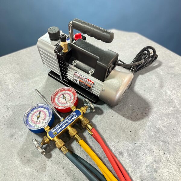 Automotive A/C Vacuum Pump & Gauge Set — HVAC System Evacuation SRT-0100