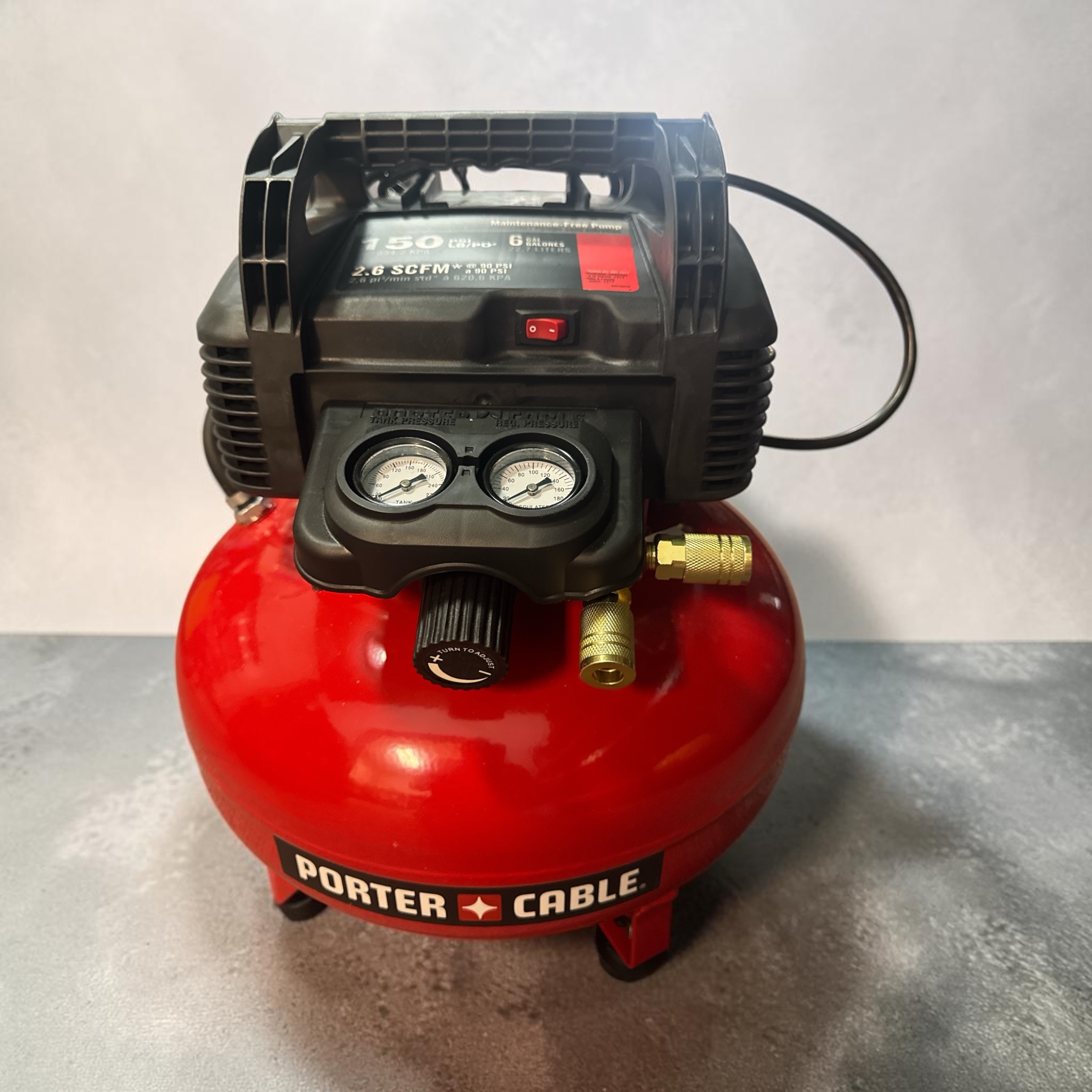 Porter Cable Pancake Air Compressor 6 Gallon SRT-0147 w/air hose Porter Cable Pancake Air Compressor 6 Gallon SRT-0147 w/air hose